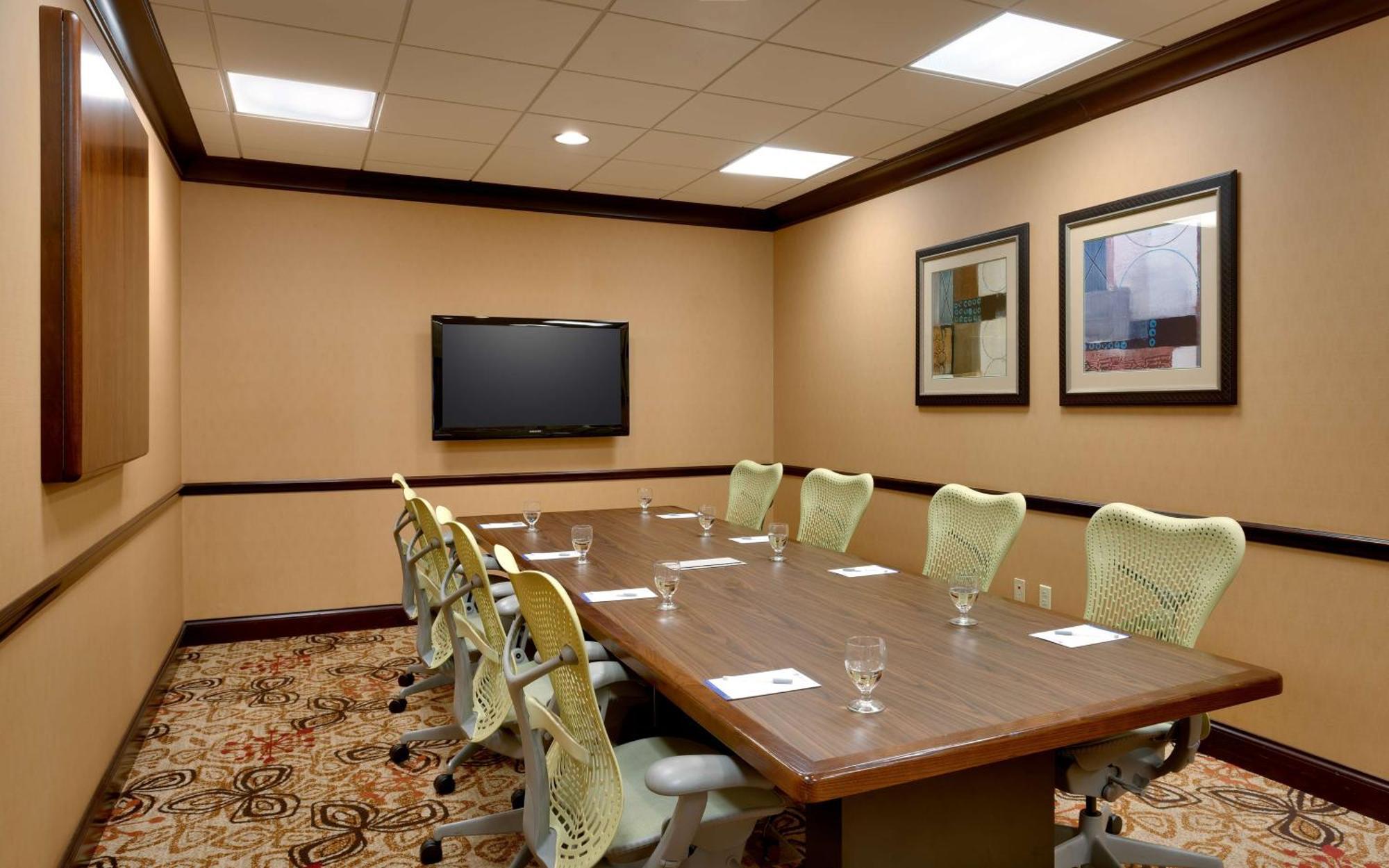 Hilton Garden Inn Clarksville Bagian luar foto