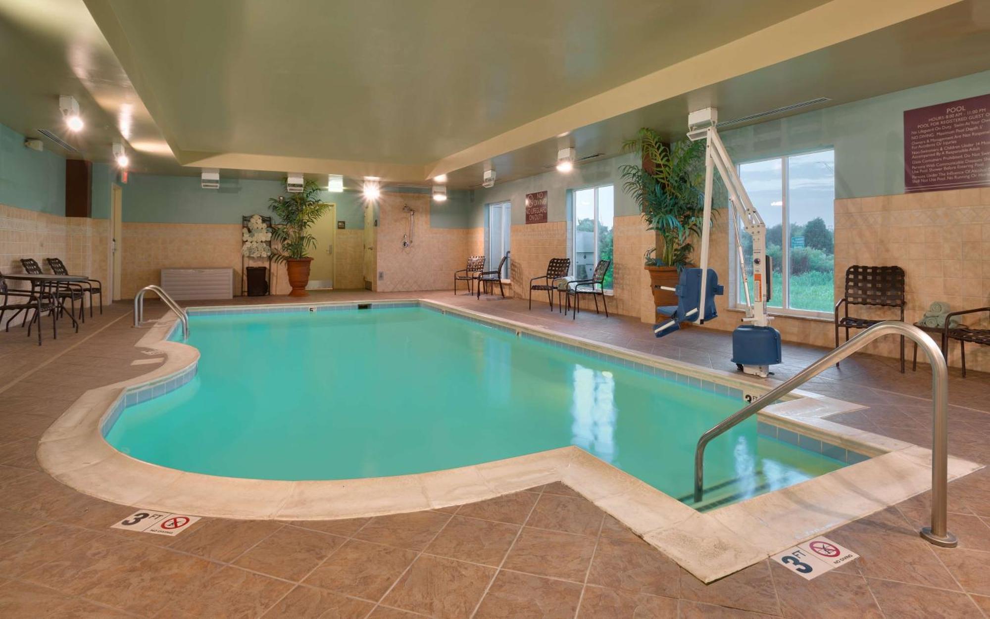 Hilton Garden Inn Clarksville Bagian luar foto